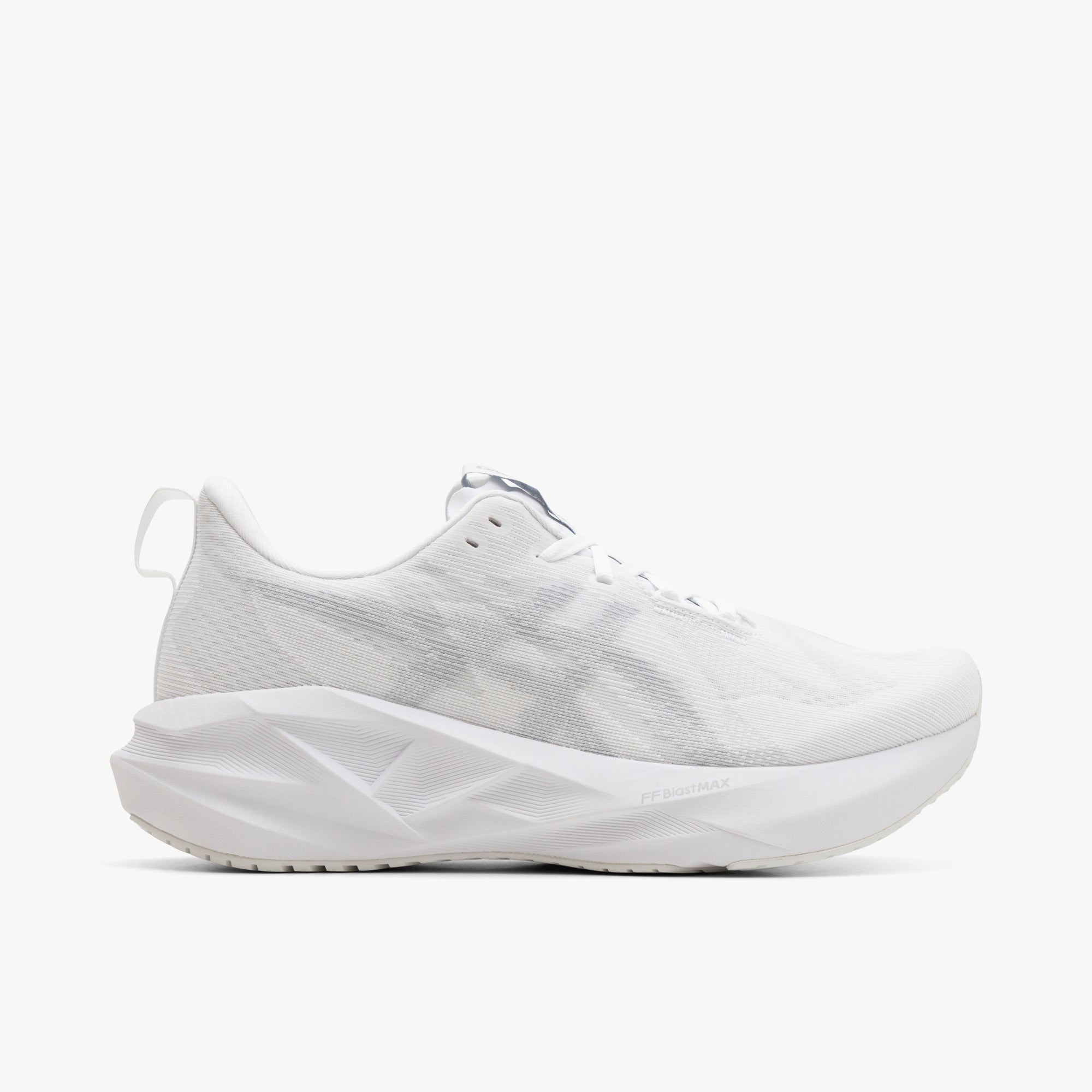 ASICS Novablast 5 White / Piedmont Grey
