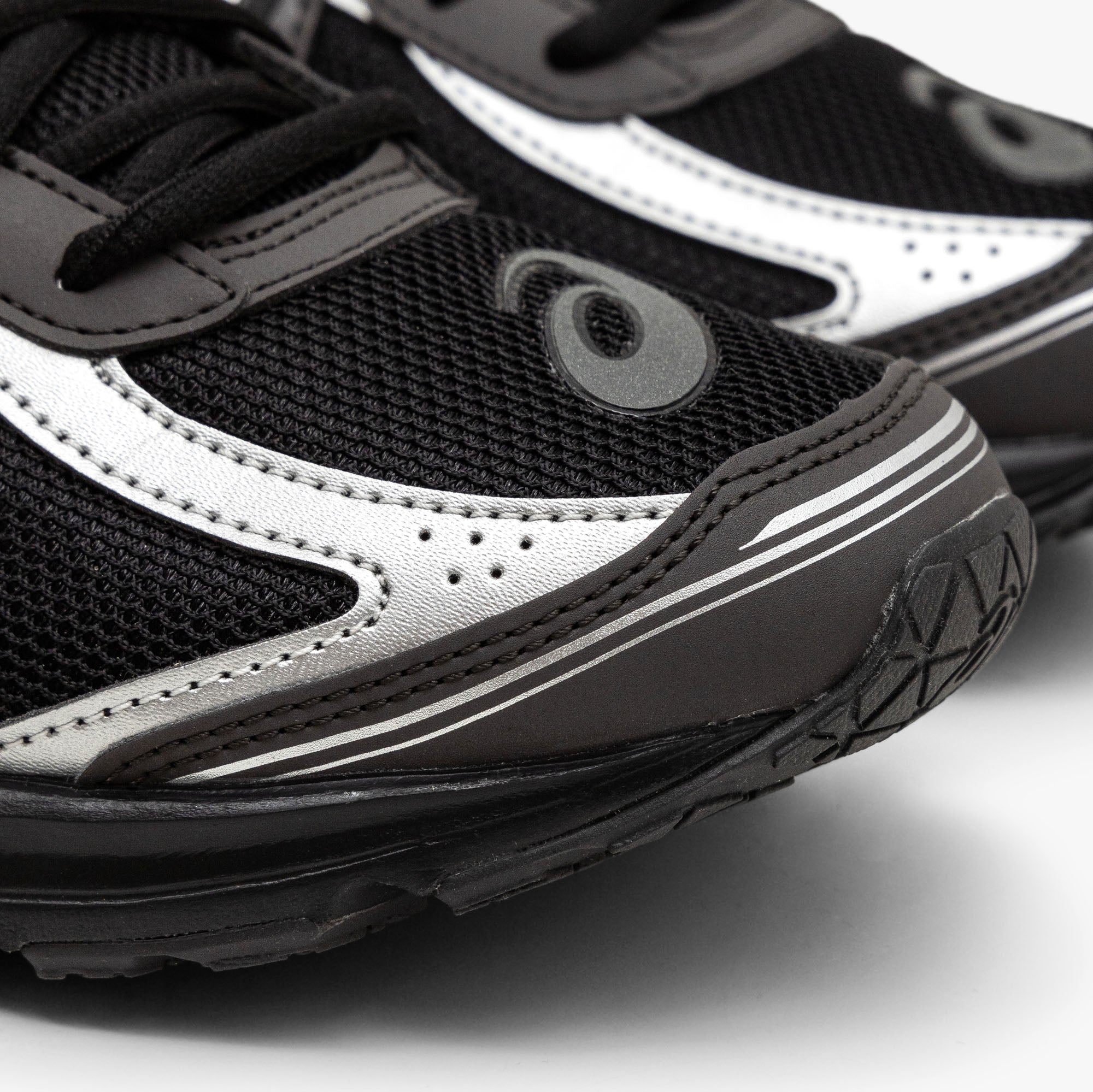 ASICS Jog 100S / Black / Pure Silver