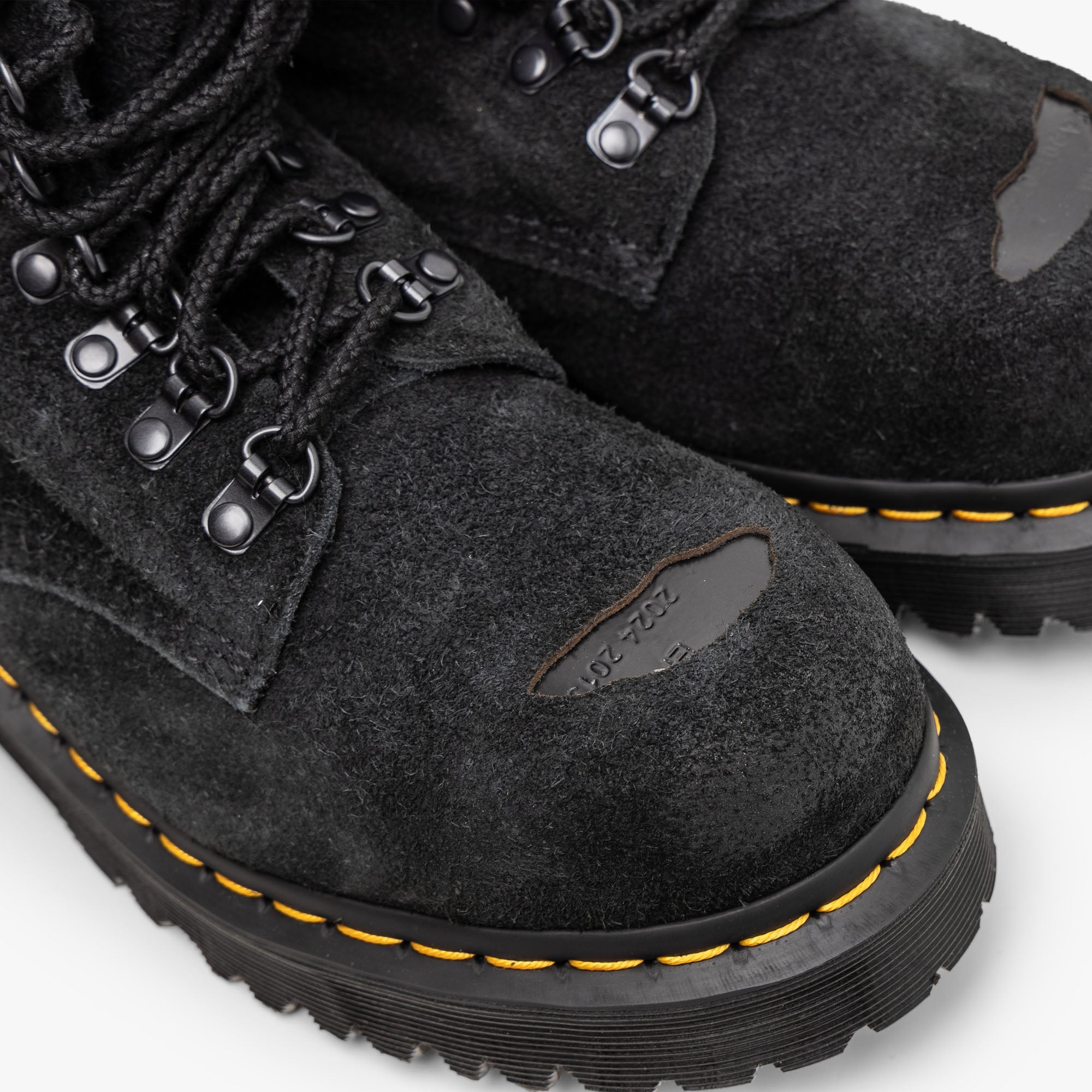 Dr. Martens 1460 Hairy Suede / Black