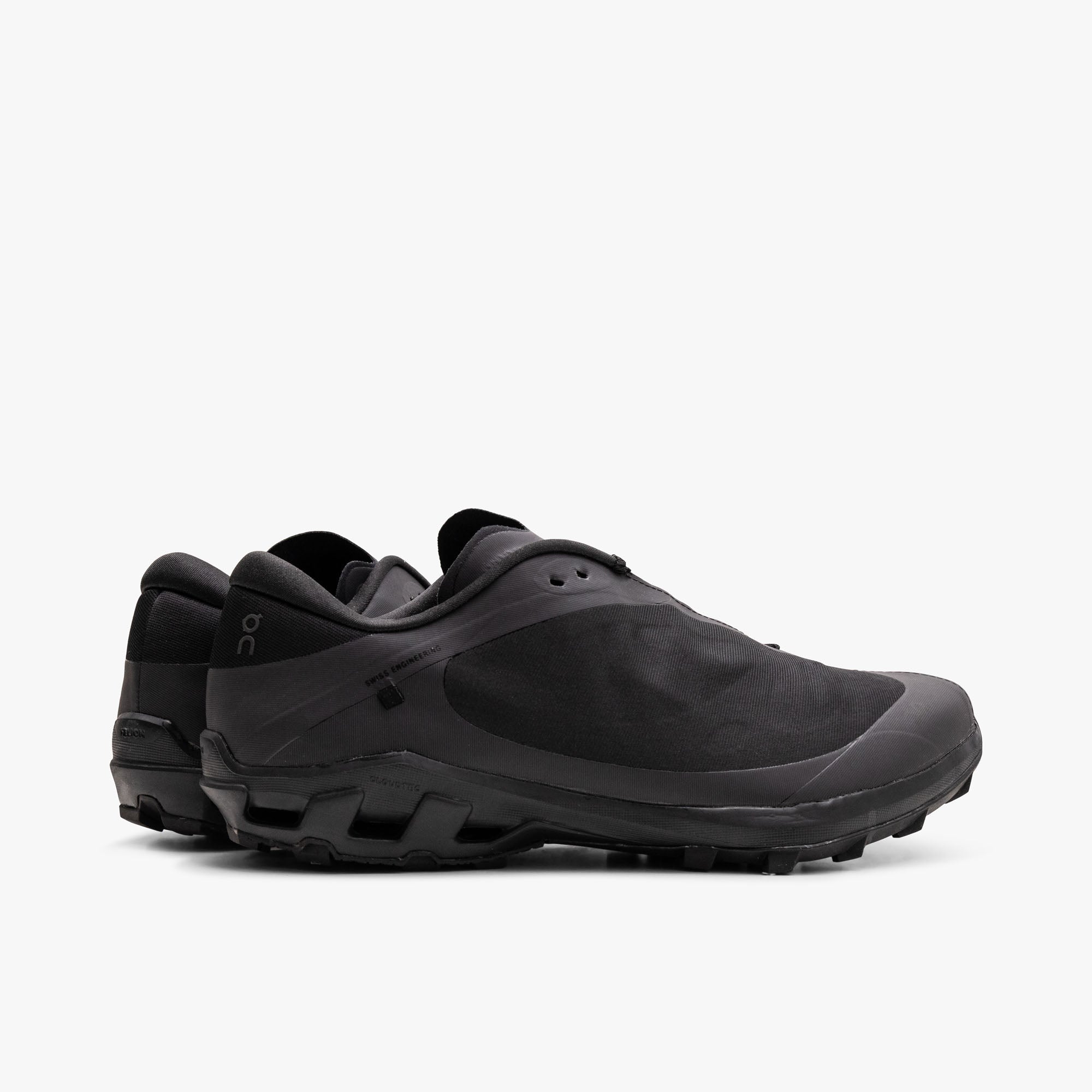 On x PAF Cloudventure Peak All Black