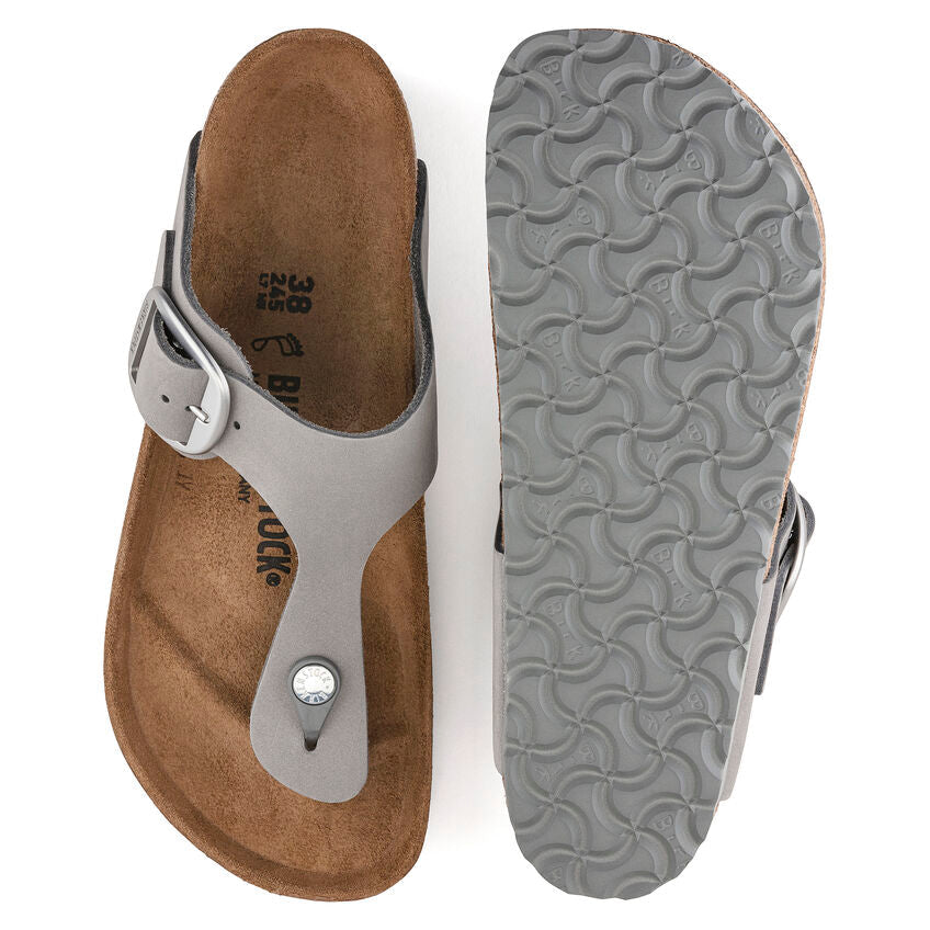 WOMEN'S BIRKENSTOCK GIZEH BIG BUCKLE SANDAL | DOVE GRAY NUBUCK LEATHER