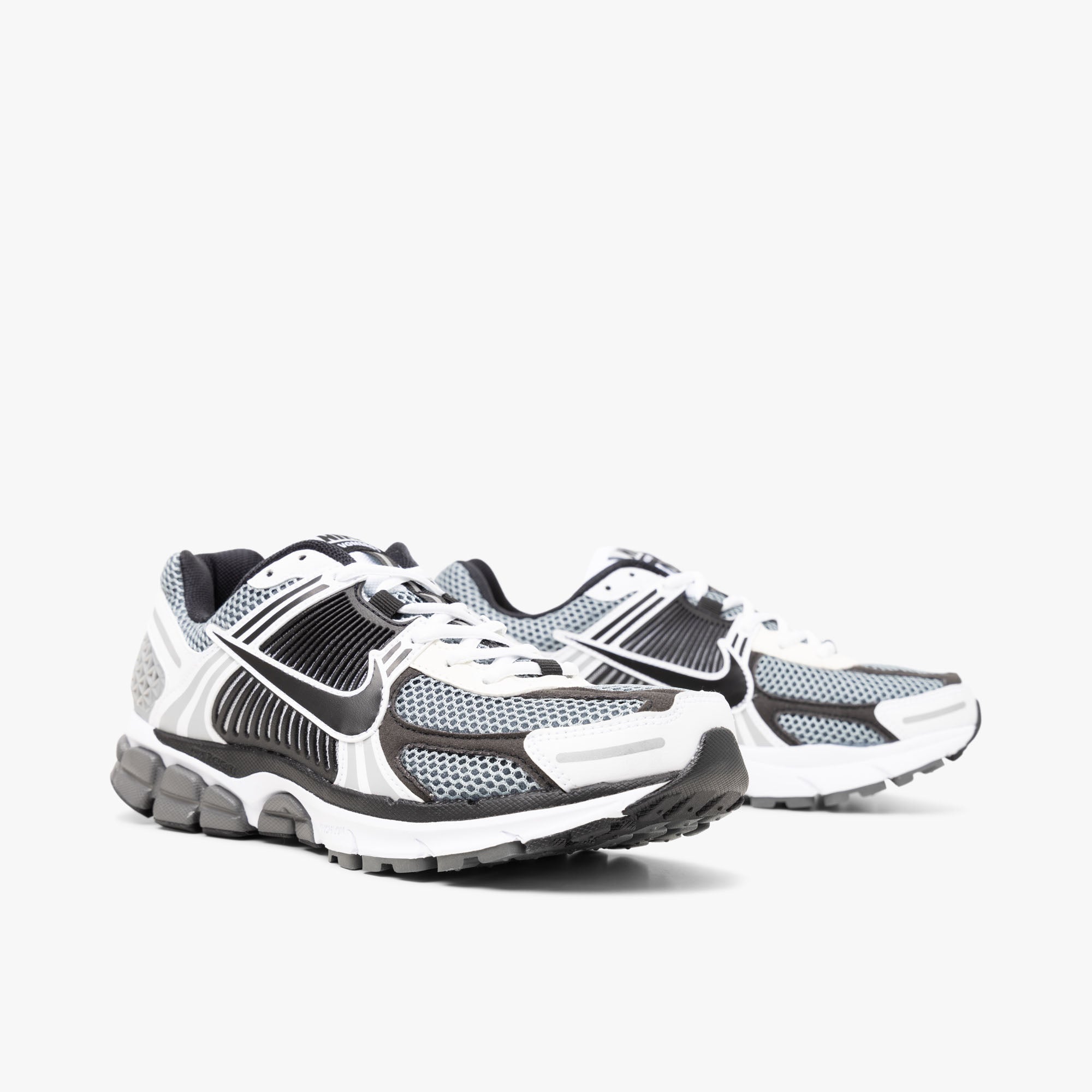 Nike Zoom Vomero 5 SE SP Dark Grey / Black - White