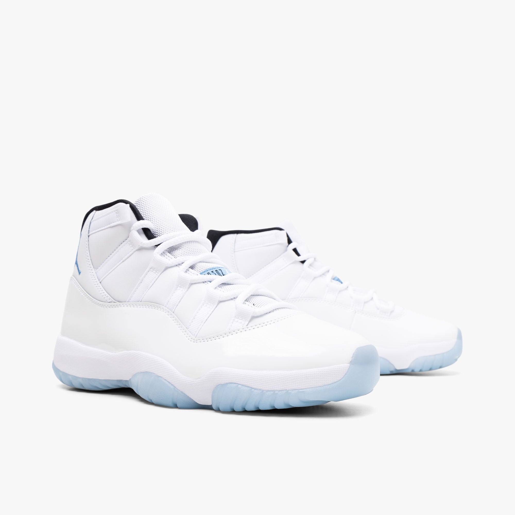 Jordan 11 Retro White / Legend Blue - Black
