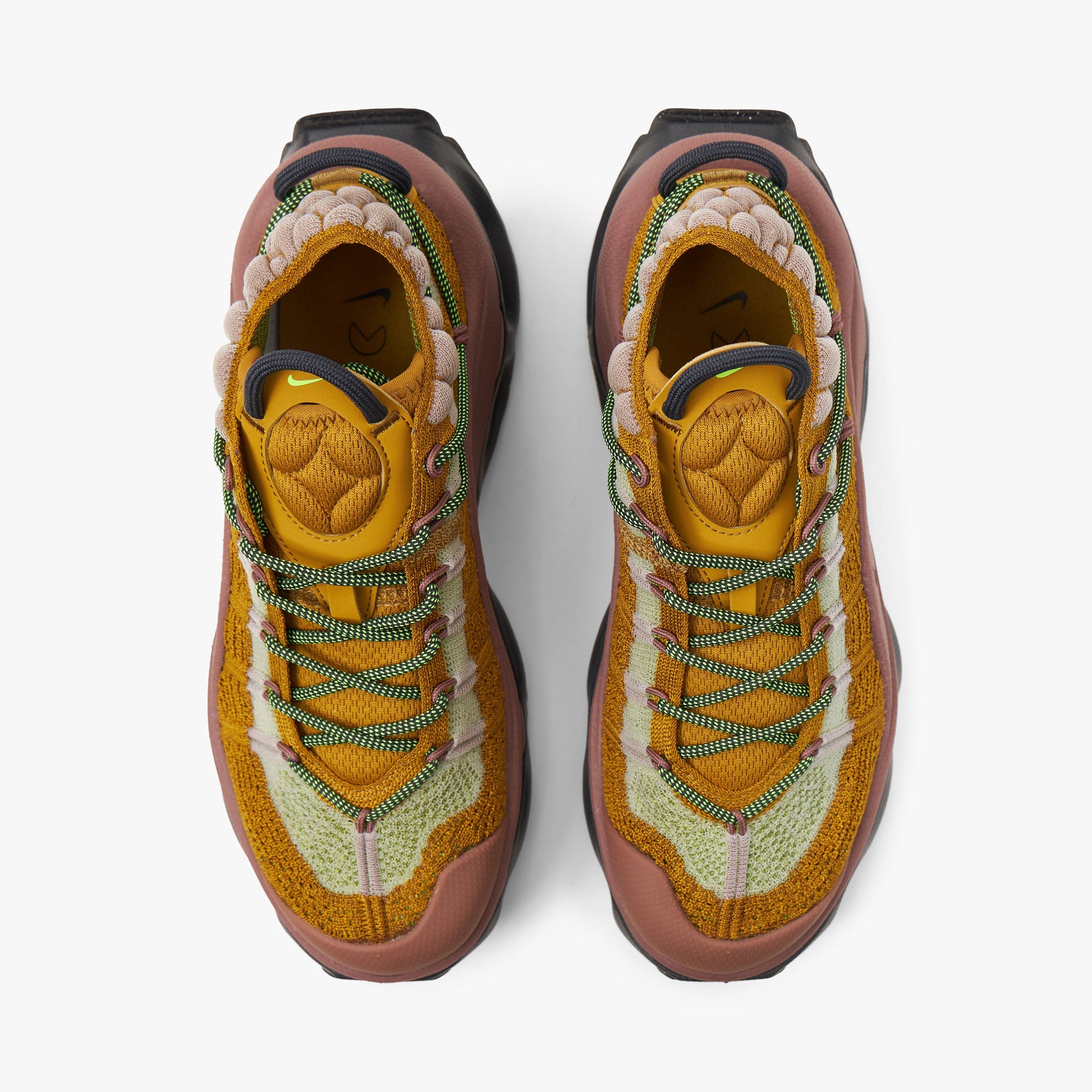 Nike Women's Air Max Flyknit Venture Bronzine / Volt - Smokey Mauve