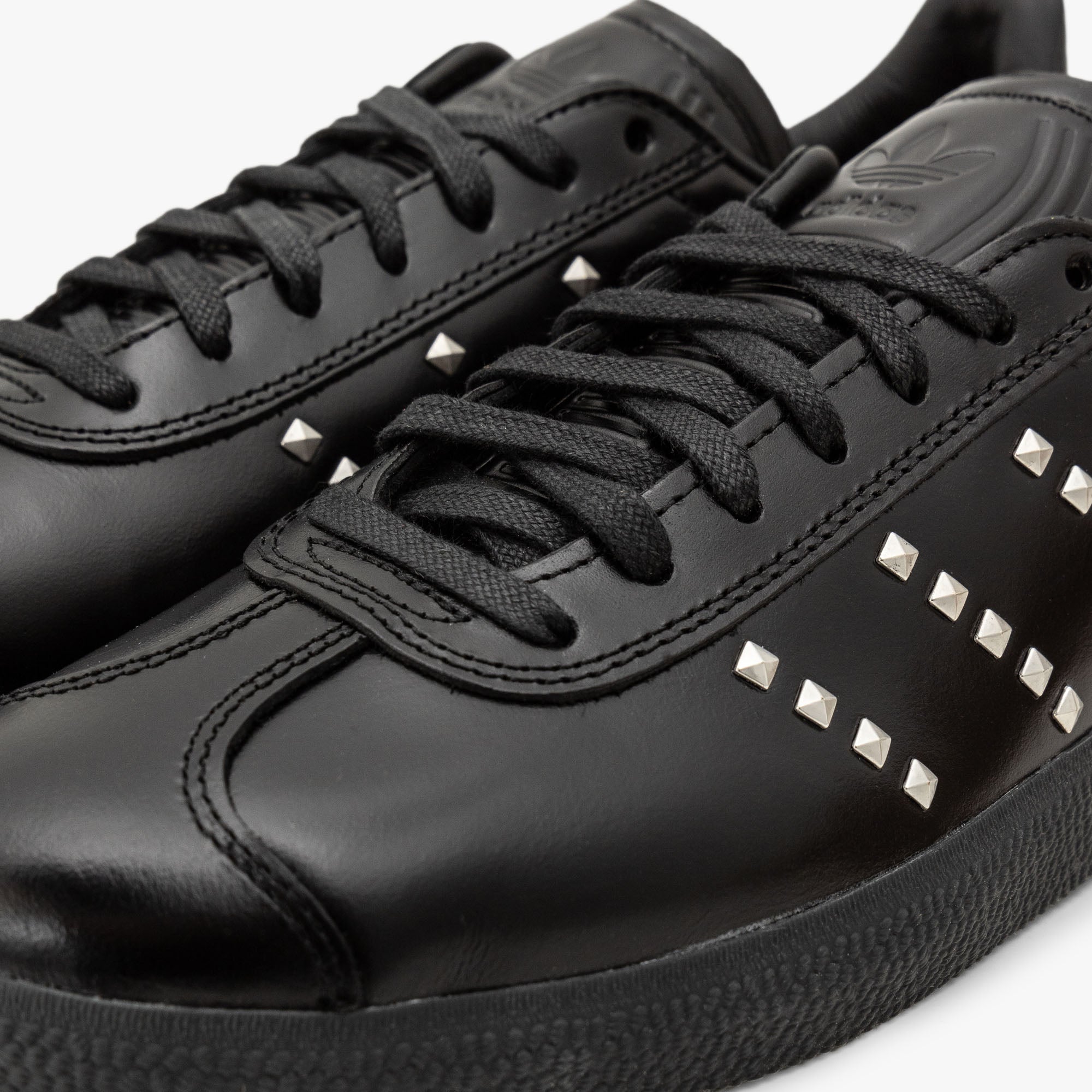 adidas Originals x Dime Gazelle ADV / Core Black / Silver Metallic - Carbon