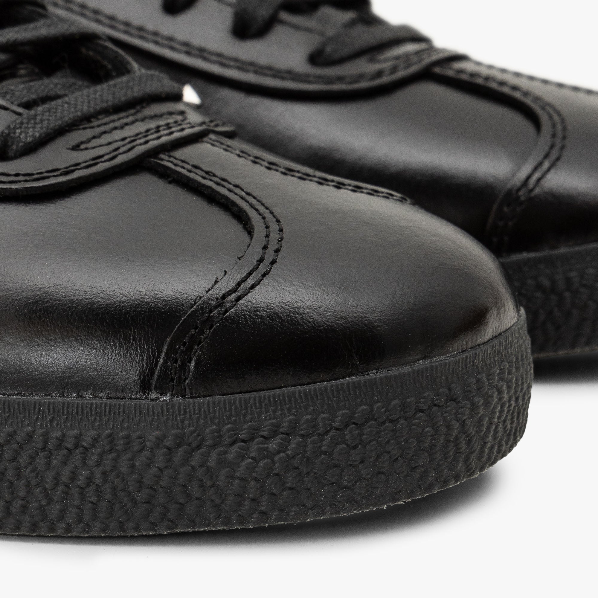 adidas Originals x Dime Gazelle ADV / Core Black / Silver Metallic - Carbon