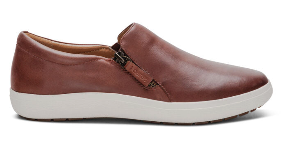 WOMEN'S AETREX JENNA SLIP-ON | BROWN