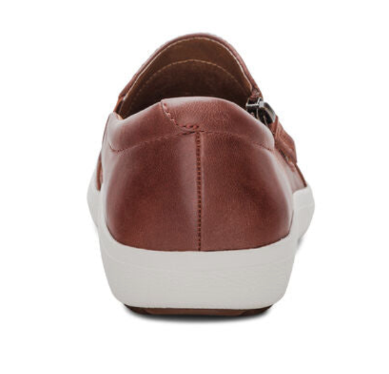WOMEN'S AETREX JENNA SLIP-ON | BROWN