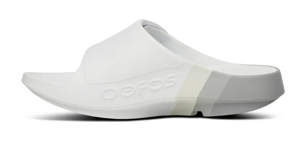 UNISEX OOFOS OOAHH SPORT FLEX LIMITED SLIDE | SMOKE RALLY