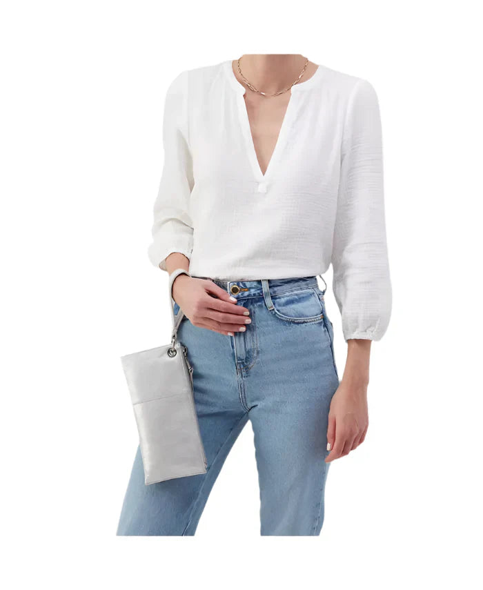 WOMEN'S HOBO VIDA WRISTLET | SILVER METALLIC LEATHER
