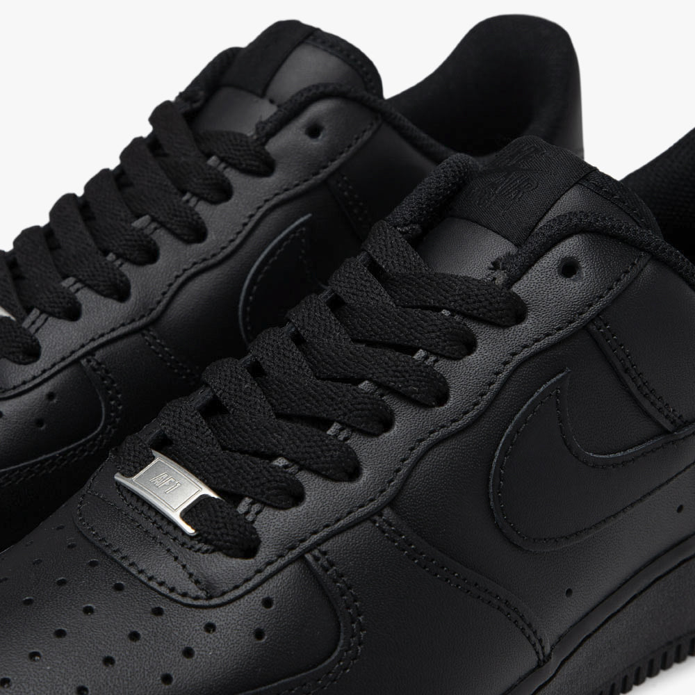 Nike Air Force 1 '07 Black / Black