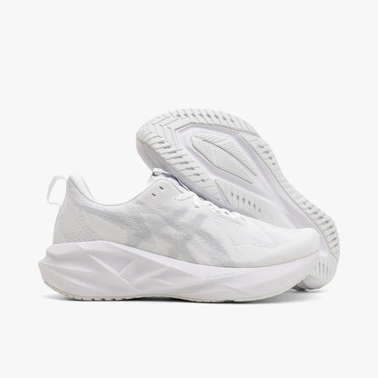 ASICS Novablast 5 White / Piedmont Grey