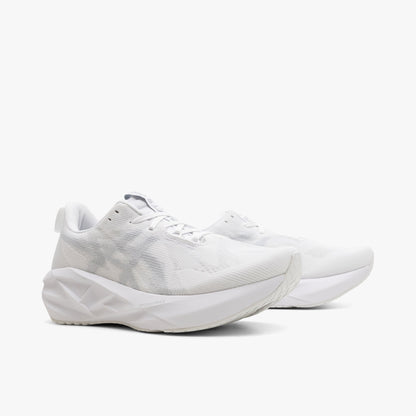 ASICS Novablast 5 White / Piedmont Grey