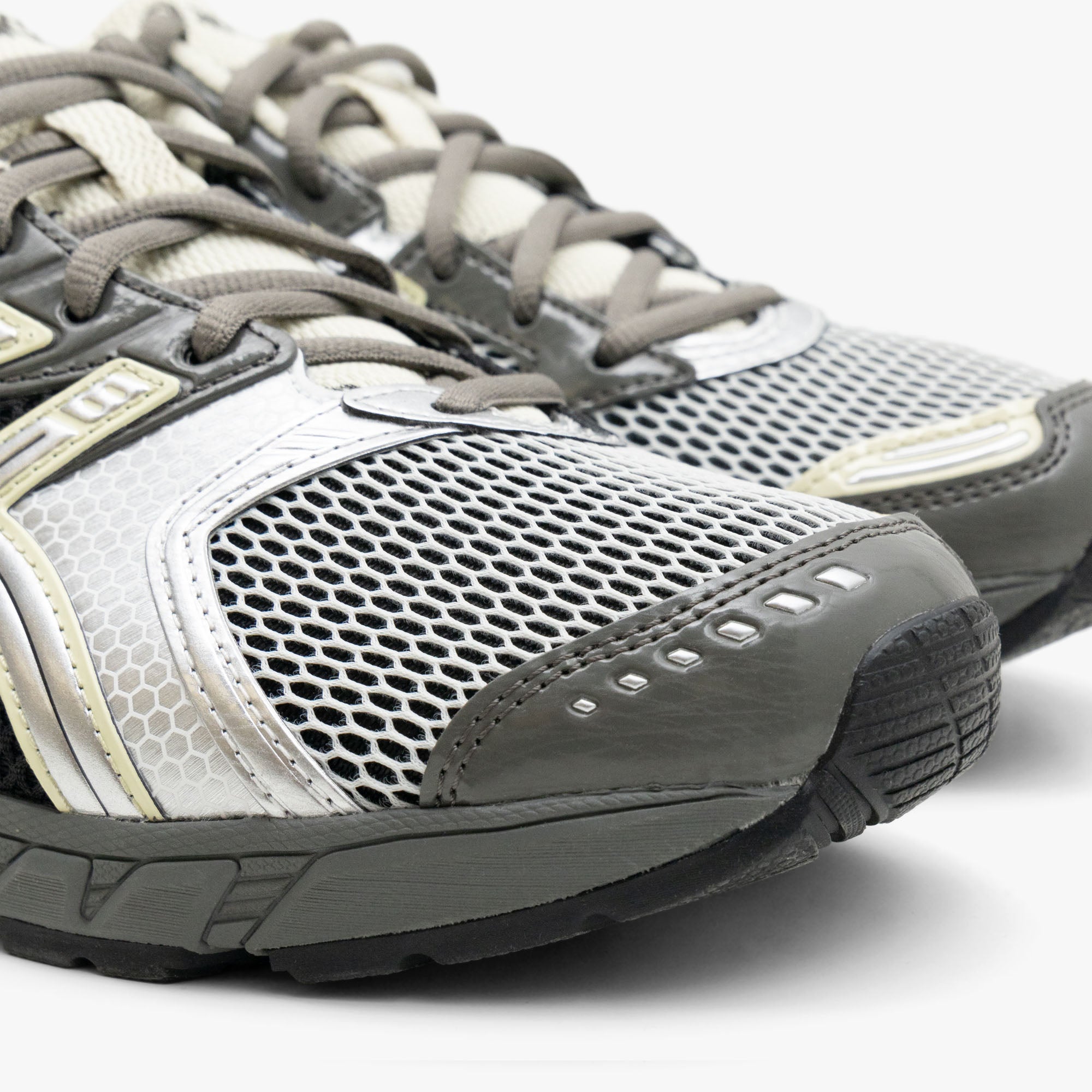 ASICS Gel-DS Trainer 14 Truffle Grey / Pure Silver