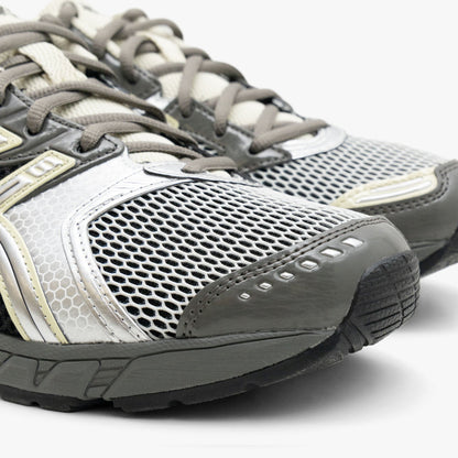 ASICS Gel-DS Trainer 14 Truffle Grey / Pure Silver