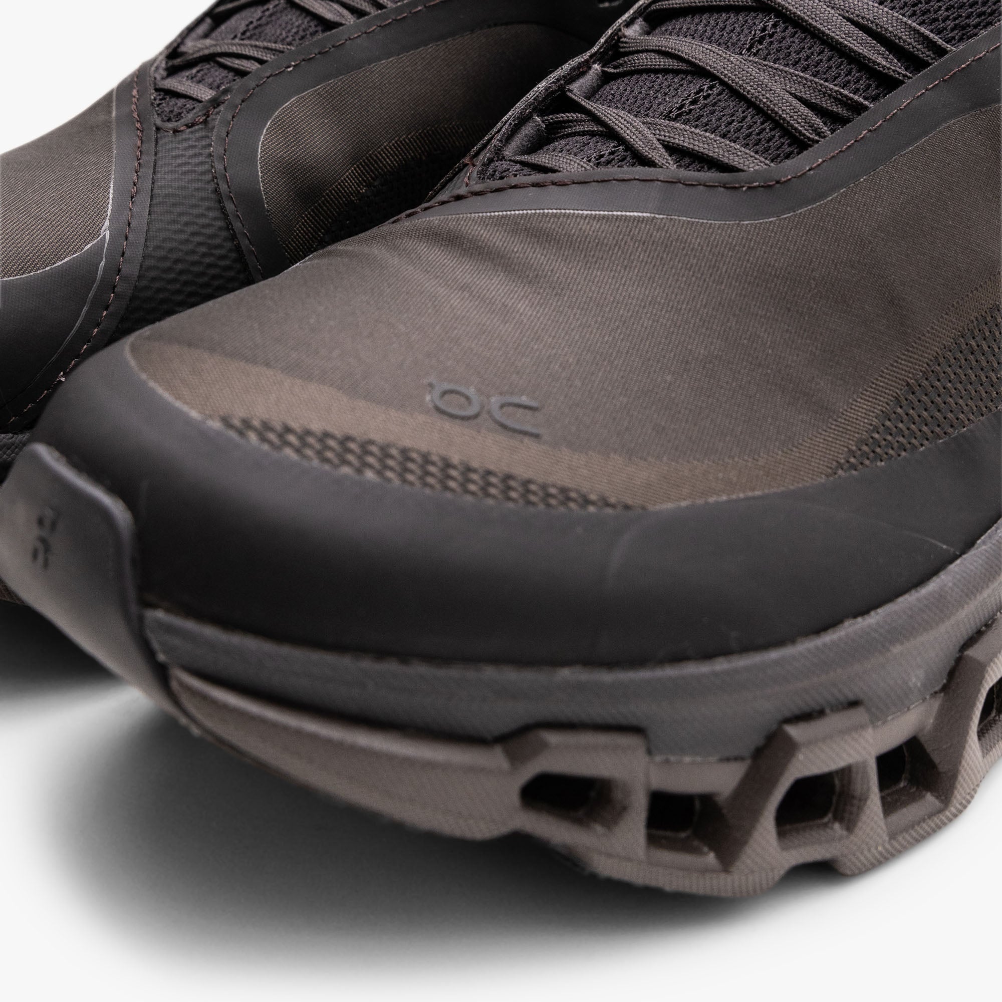 On x PAF Cloudmonster 2 Thorn / Brown
