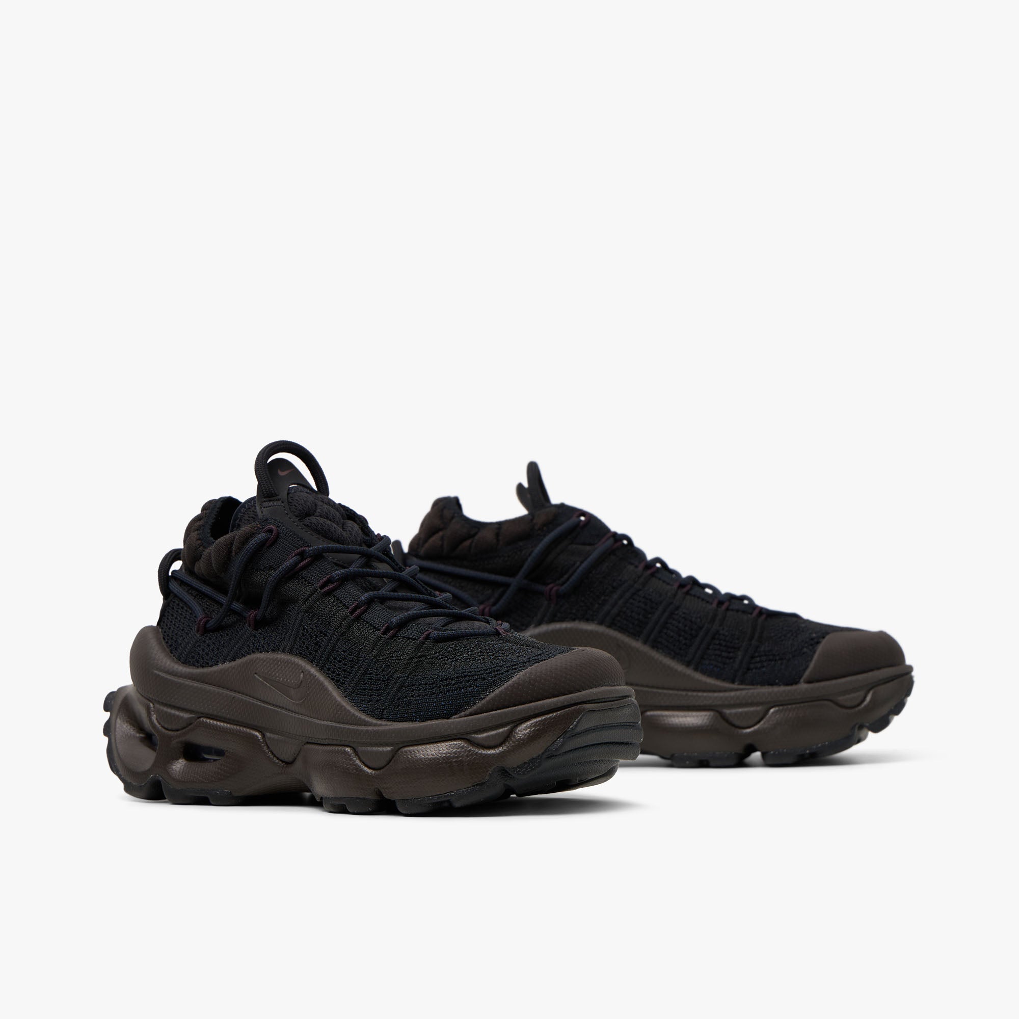 Nike Women's Air Max Flyknit Venture Black / Cacao Wow - Velvet Brown