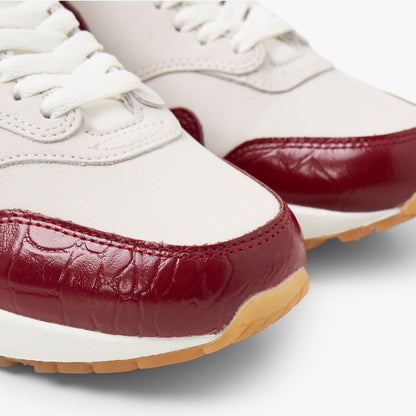 Nike Women's Air Max 1 LX Sail / Team Red - Sail