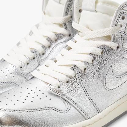 Jordan Women's 1 Retro High OG Metallic Silver / Photon Dust - Sail