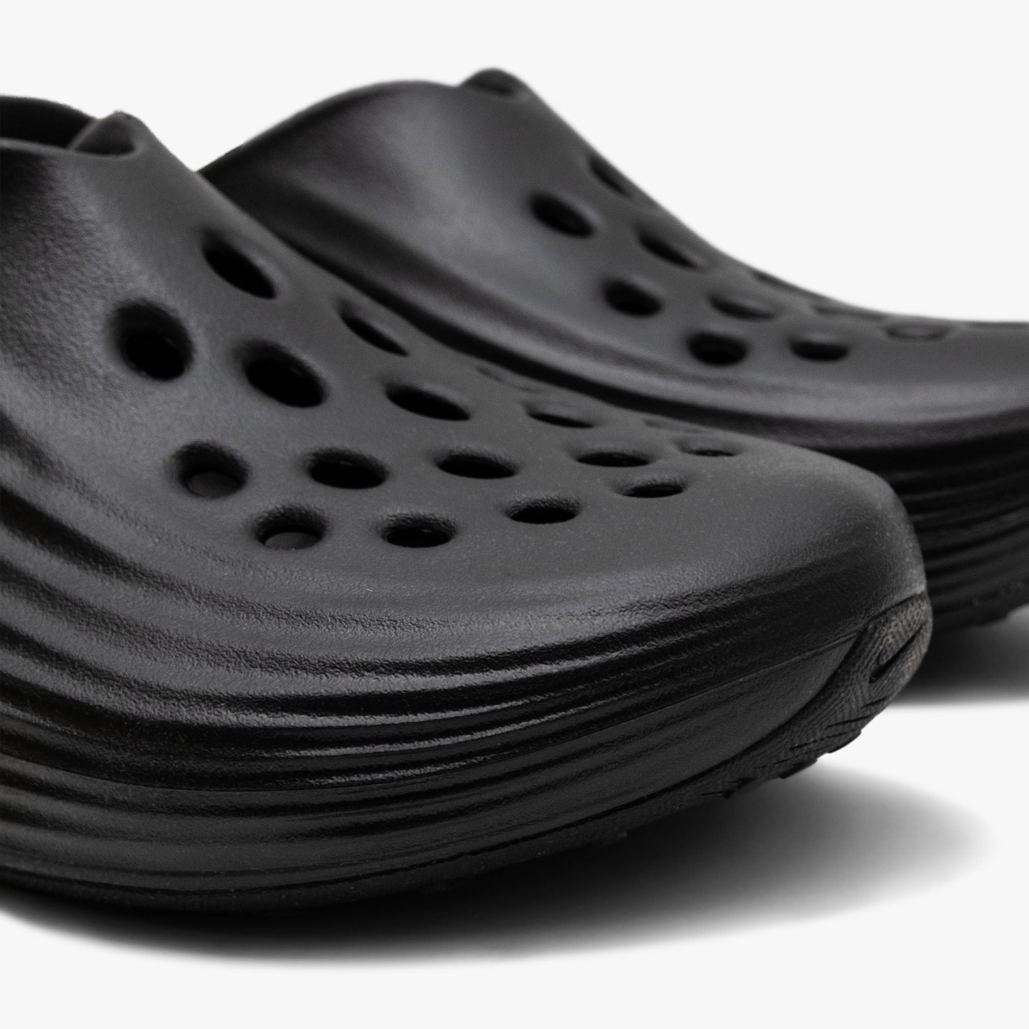 Nike ReactX Rejuven8 Black / Black