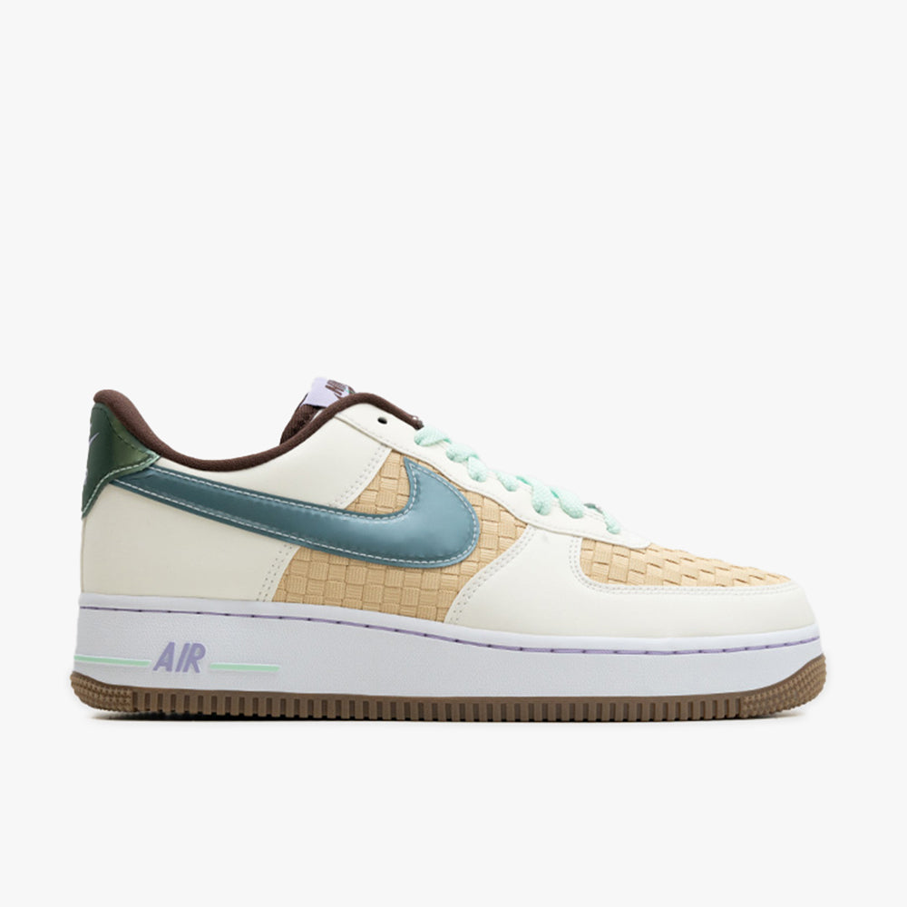 Nike Air Force 1 Retro QS Summit White / Glacier Blue
