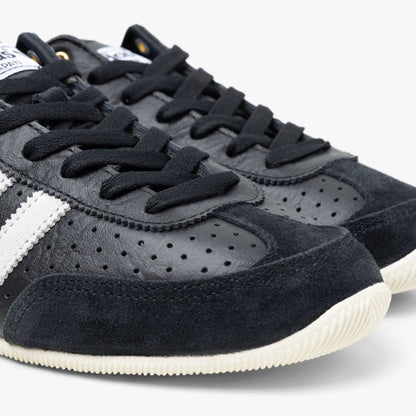 adidas Originals Women's Japan Black Core Black / Ftwr White - Gold Metallic