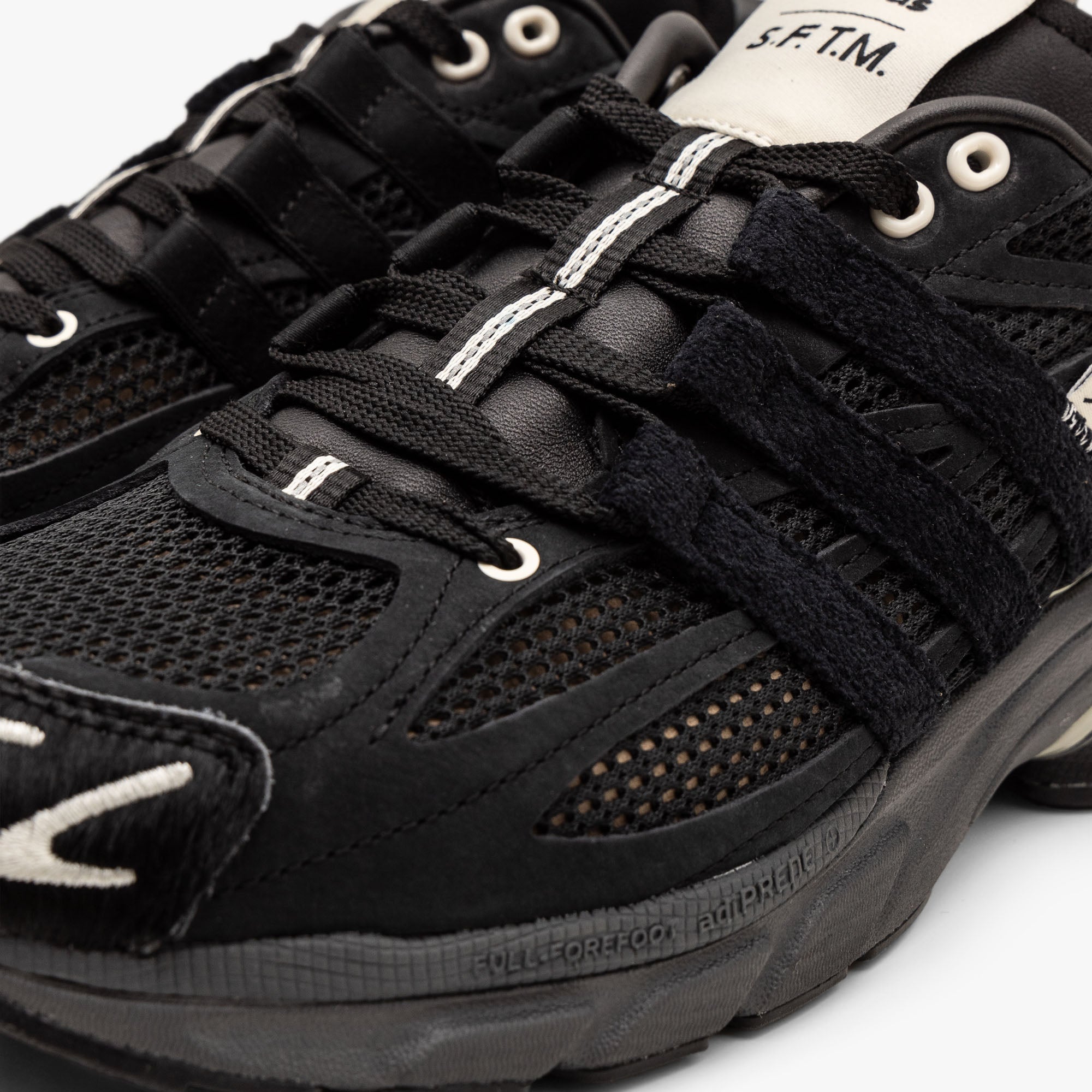 adidas Originals x Song for the Mute Adistar Cushion Core Black / Core Black