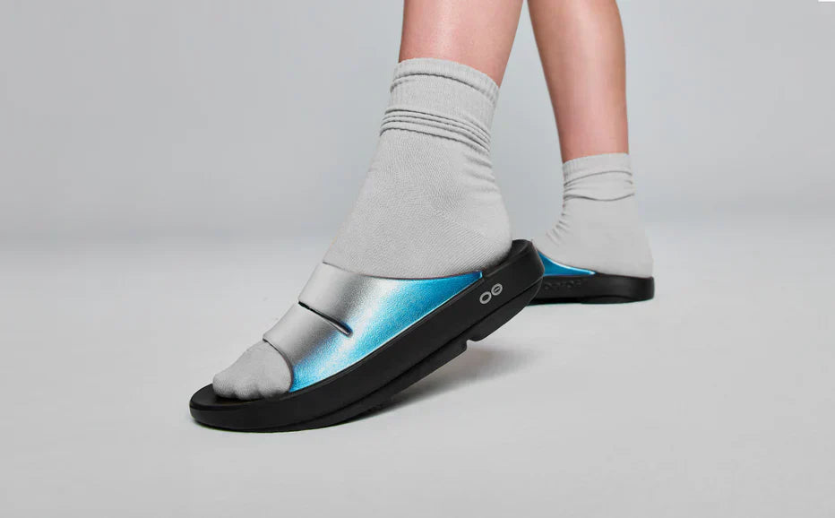 WOMEN'S OOFOS OOAHH LUXE SLIDE | ATLANTIS