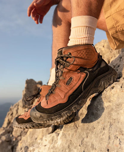 MEN'S KEEN TARGHEE IV WATERPROOF HIKING BOOT | BISON / BLACK