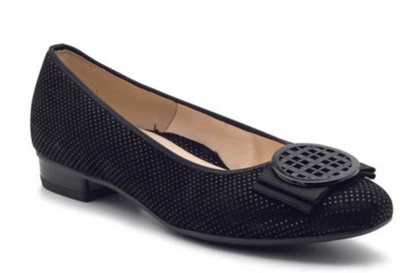 WOMEN'S ARA BAMBI FLAT | BLACK PUNTIKID
