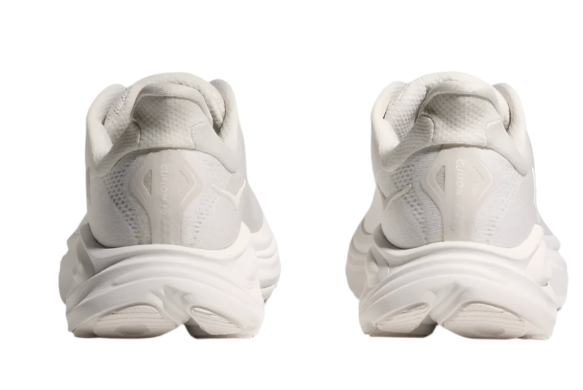WOMEN'S HOKA CLIFTON 10 | WHITE / WHITE