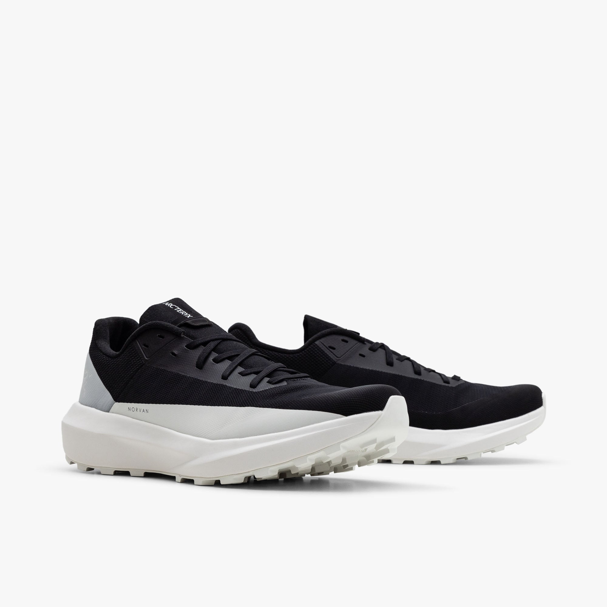 Arc'teryx Norvan LD 4 Black / Arctic Silk