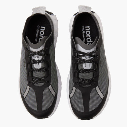 norda 001 / Core Black