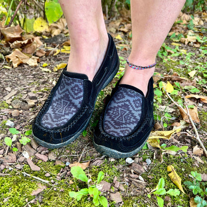 WOMEN'S TWISTED X SLIP ON DRIVING MOC | BLACK - GREY