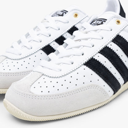 adidas Originals Women's Japan Ftwr White / Core Black - Gold Metallic